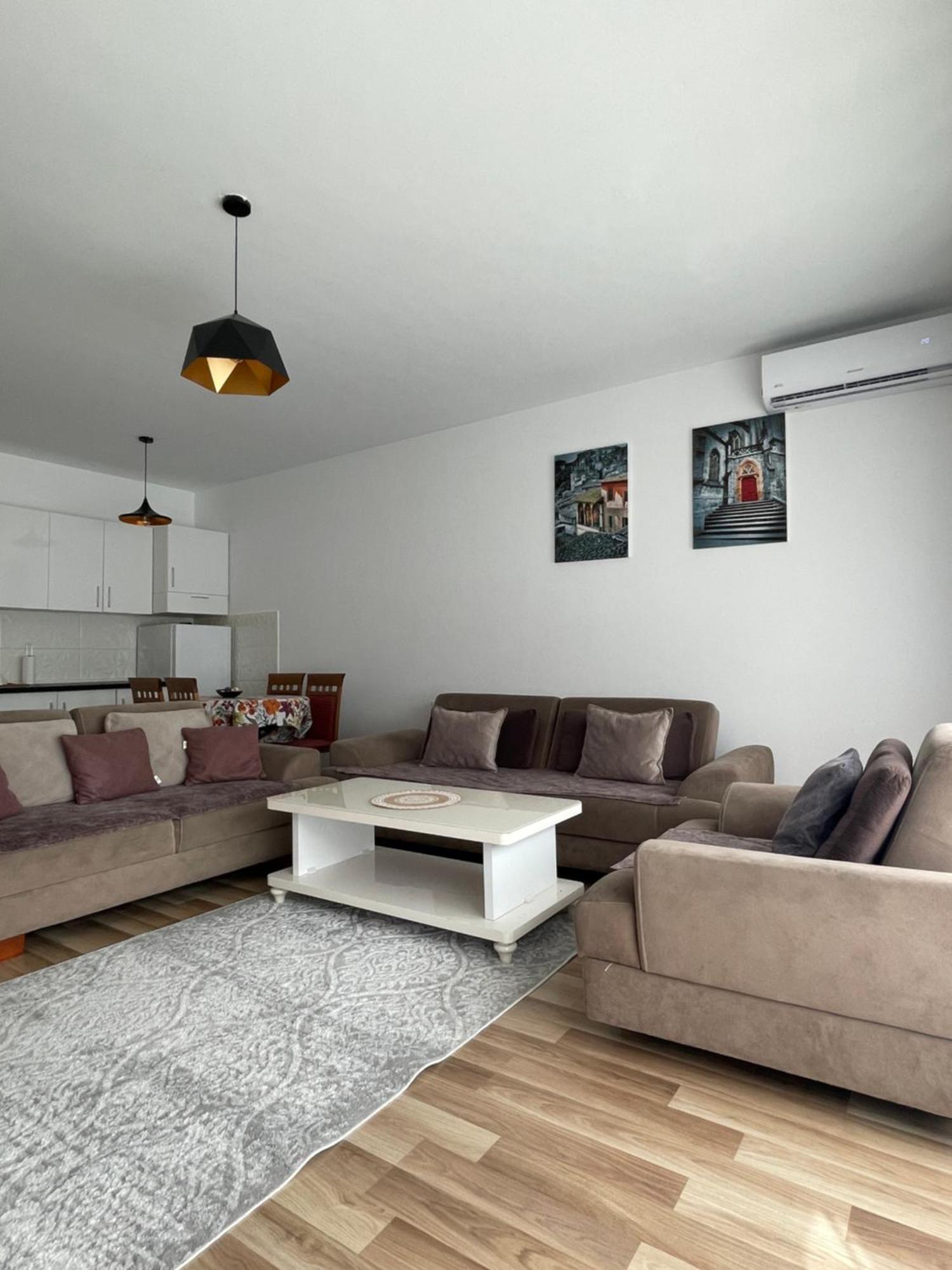 Entire Apartment - Near The Center Πρίστινα Εξωτερικό φωτογραφία