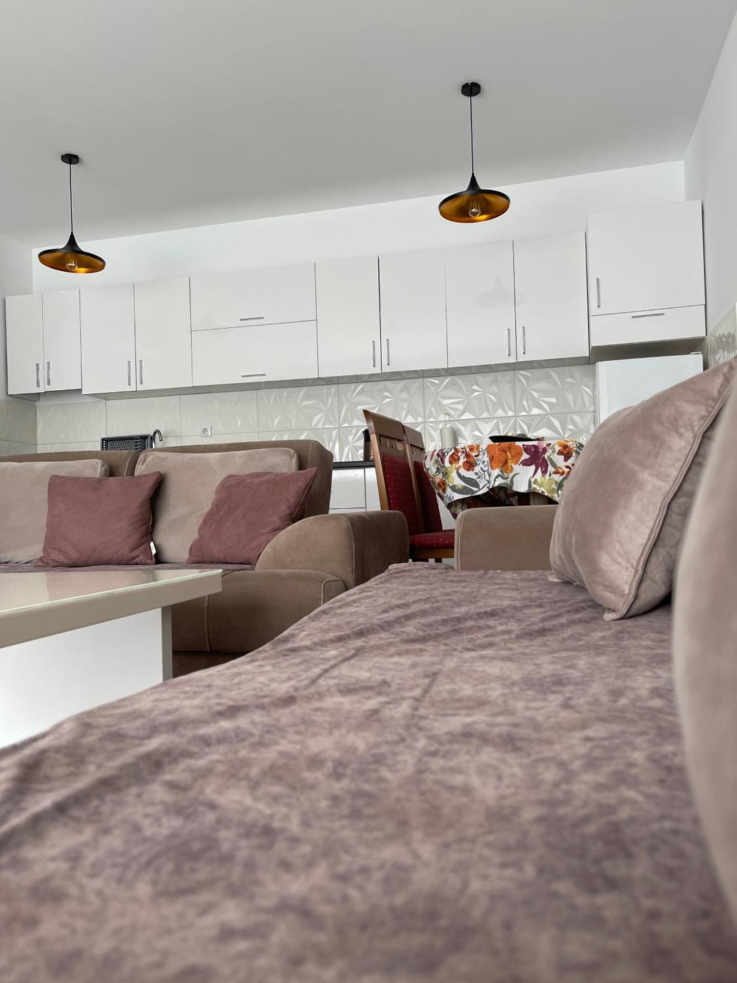 Entire Apartment - Near The Center Πρίστινα Εξωτερικό φωτογραφία