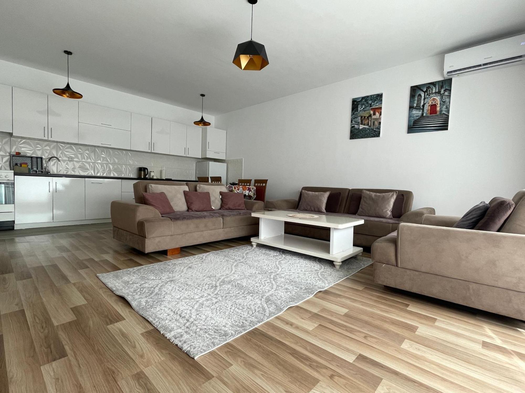 Entire Apartment - Near The Center Πρίστινα Εξωτερικό φωτογραφία