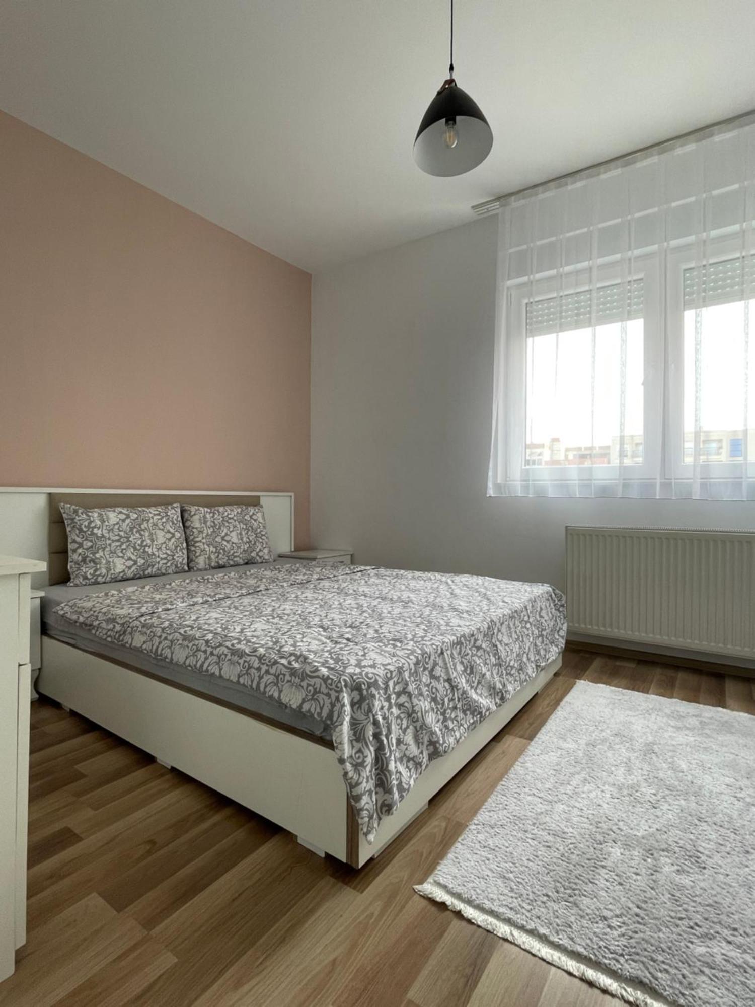 Entire Apartment - Near The Center Πρίστινα Εξωτερικό φωτογραφία